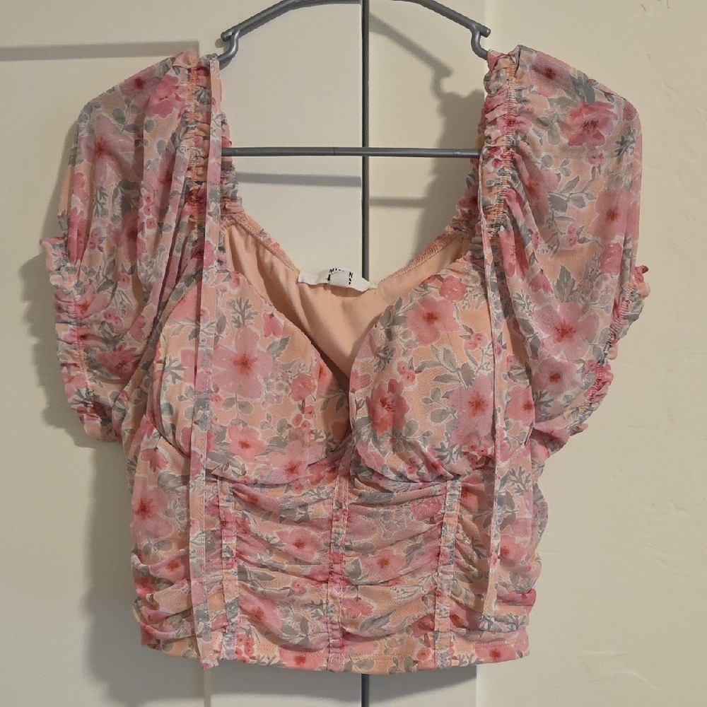 Pink Floral Puff-Sleeve Ruched Crop Top with Sweetheart Bust